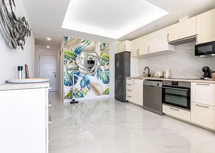 Tucan Next To Siam Park * Costa Adeje (Tenerife)