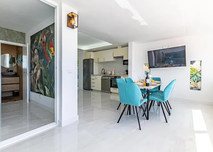 Tucan Next To Siam Park