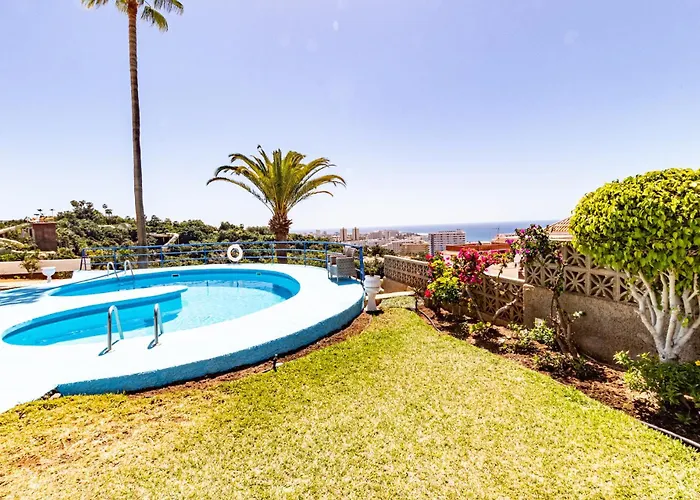 Tucan Next To Siam Park